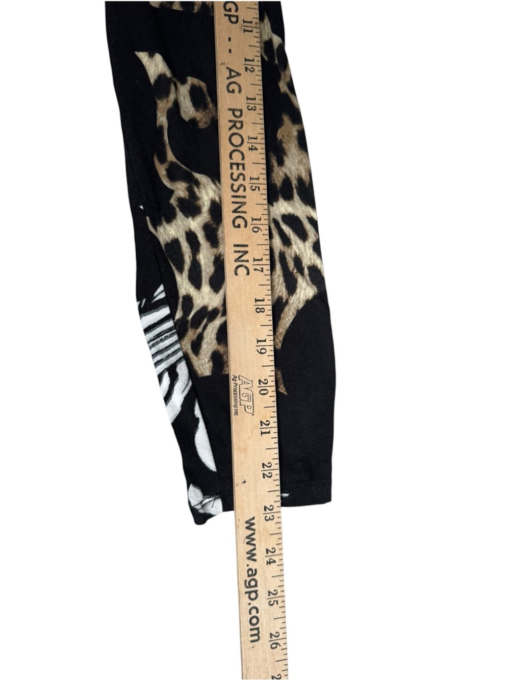 Chico’s Size 2 Large Animal Print Leopard Zebra Long Sleeve Stretch Tunic Top - Picture 6 of 7